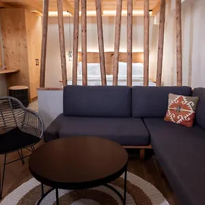 Theros By Agora Luxury In The Heart Of Appartamento